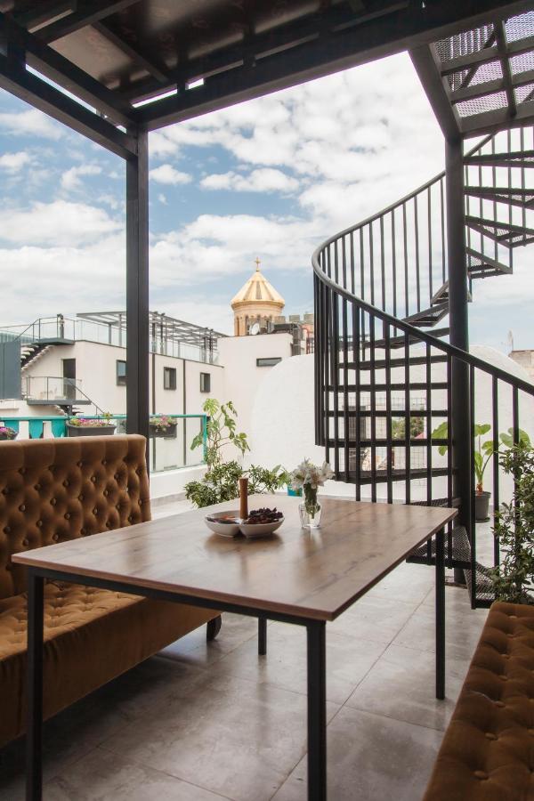 Hotel Tato & Coworking Space Tbilisi ภายนอก รูปภาพ