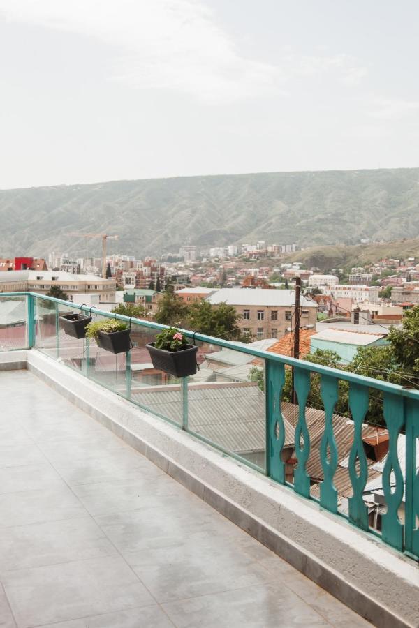 Hotel Tato & Coworking Space Tbilisi ภายนอก รูปภาพ