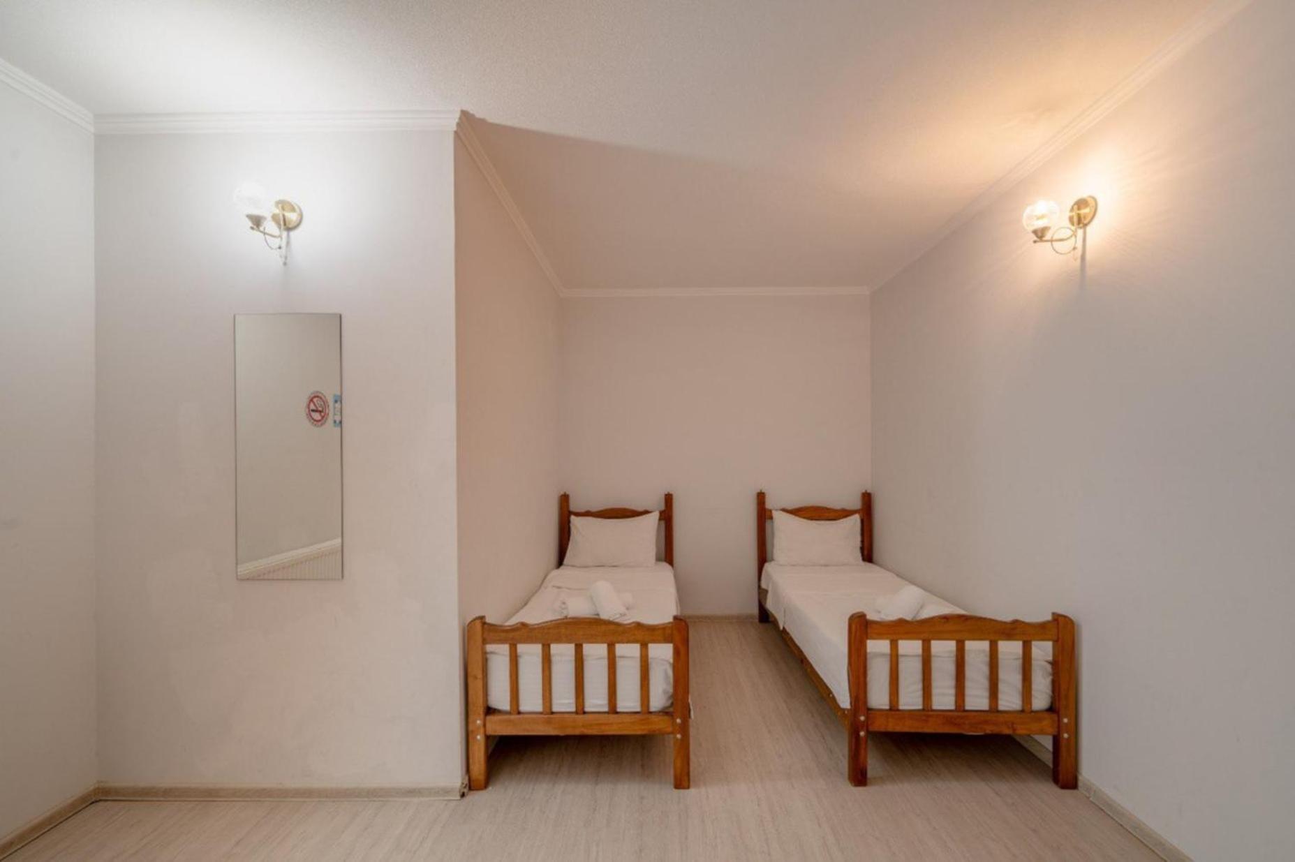 Hotel Tato & Coworking Space Tbilisi ภายนอก รูปภาพ