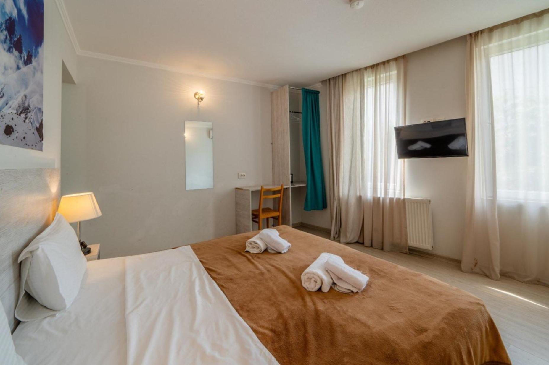 Hotel Tato & Coworking Space Tbilisi ภายนอก รูปภาพ