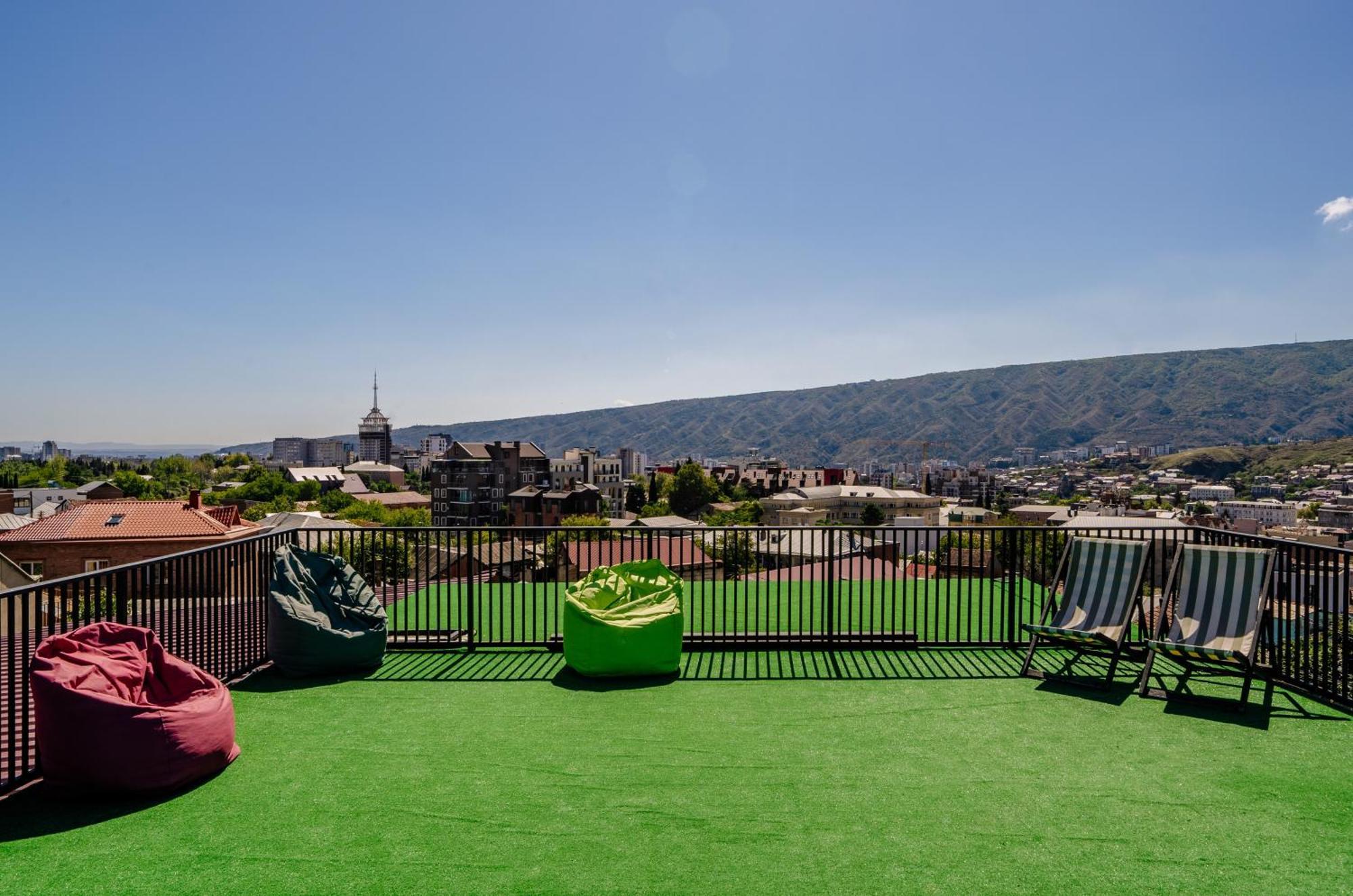 Hotel Tato & Coworking Space Tbilisi ภายนอก รูปภาพ