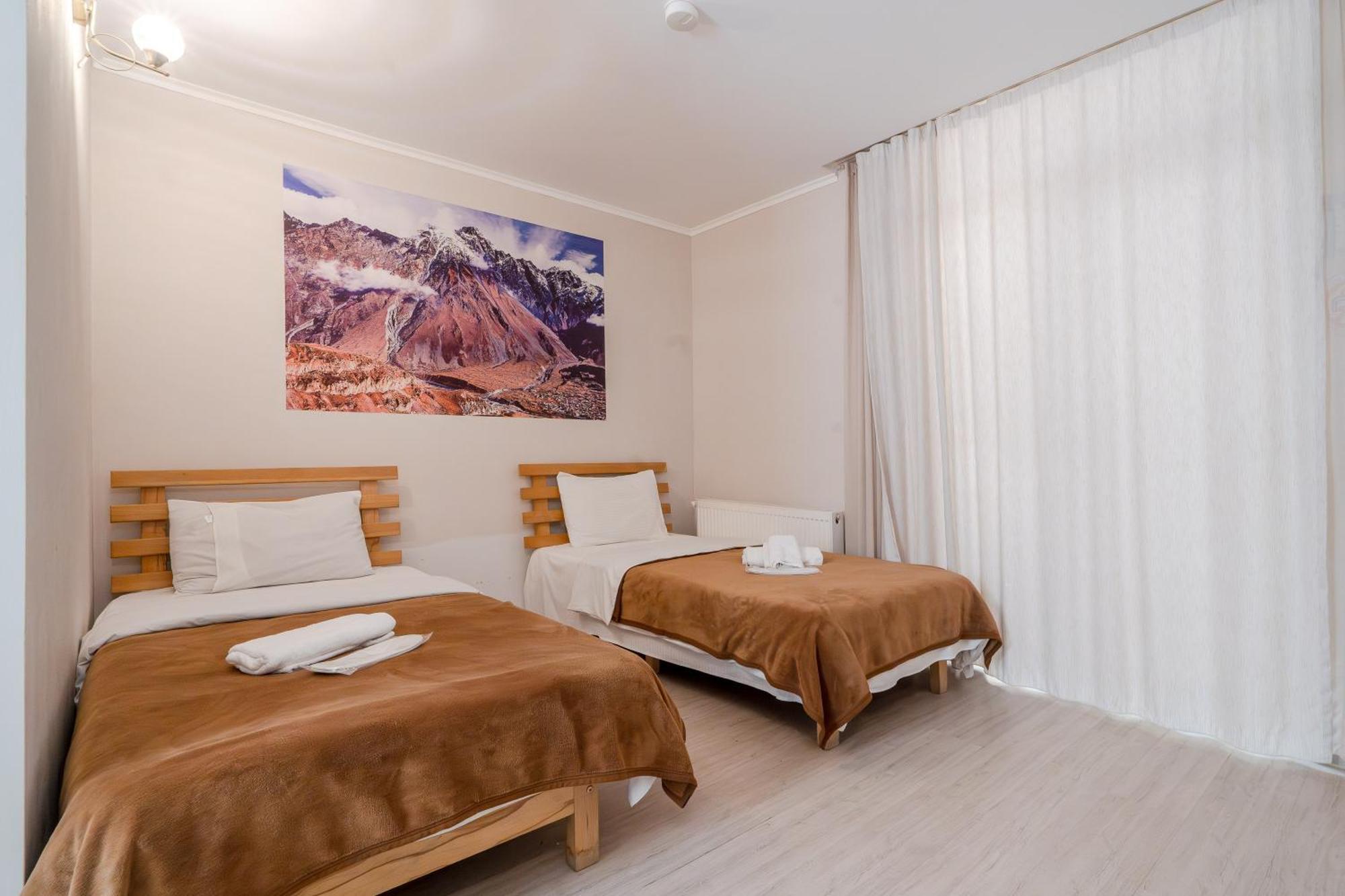 Hotel Tato & Coworking Space Tbilisi ภายนอก รูปภาพ