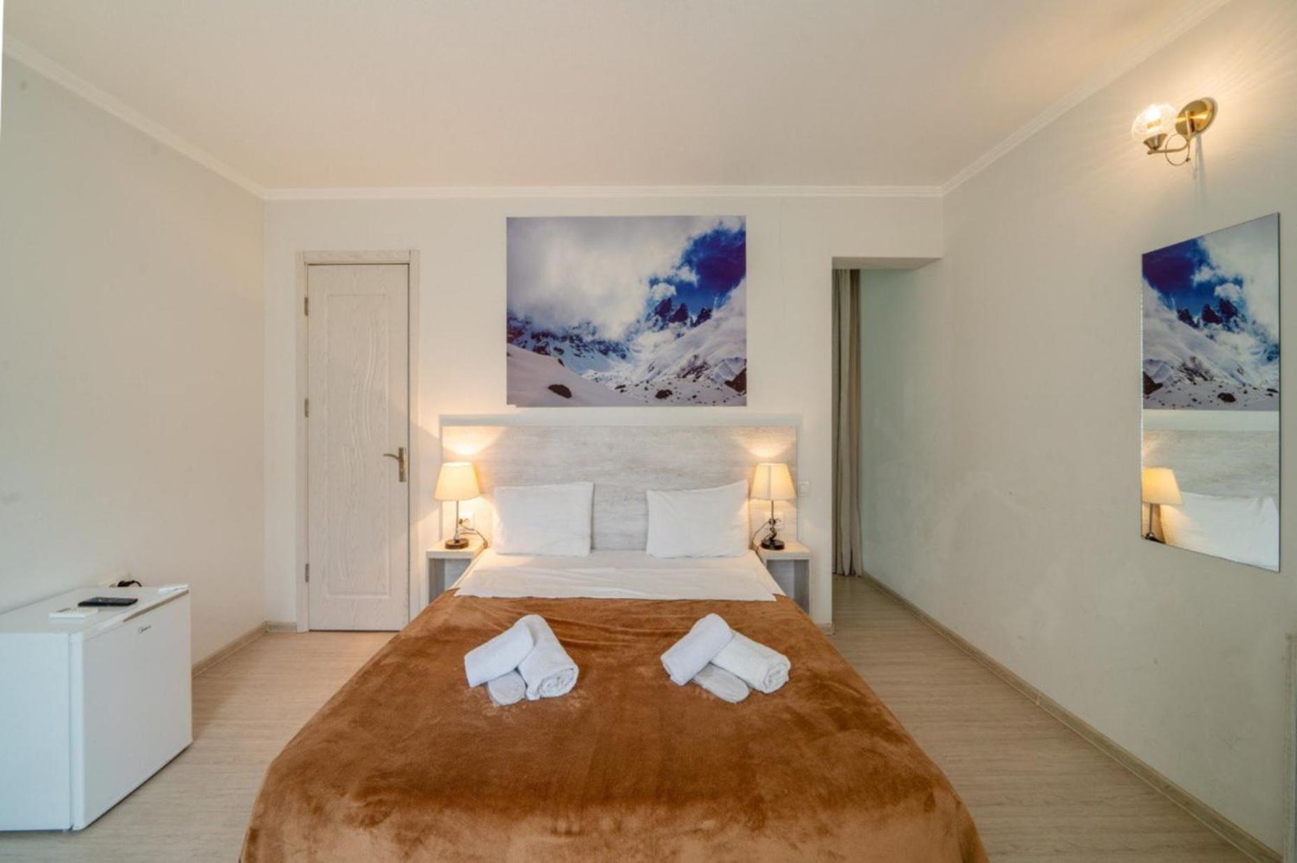 Hotel Tato & Coworking Space Tbilisi ภายนอก รูปภาพ